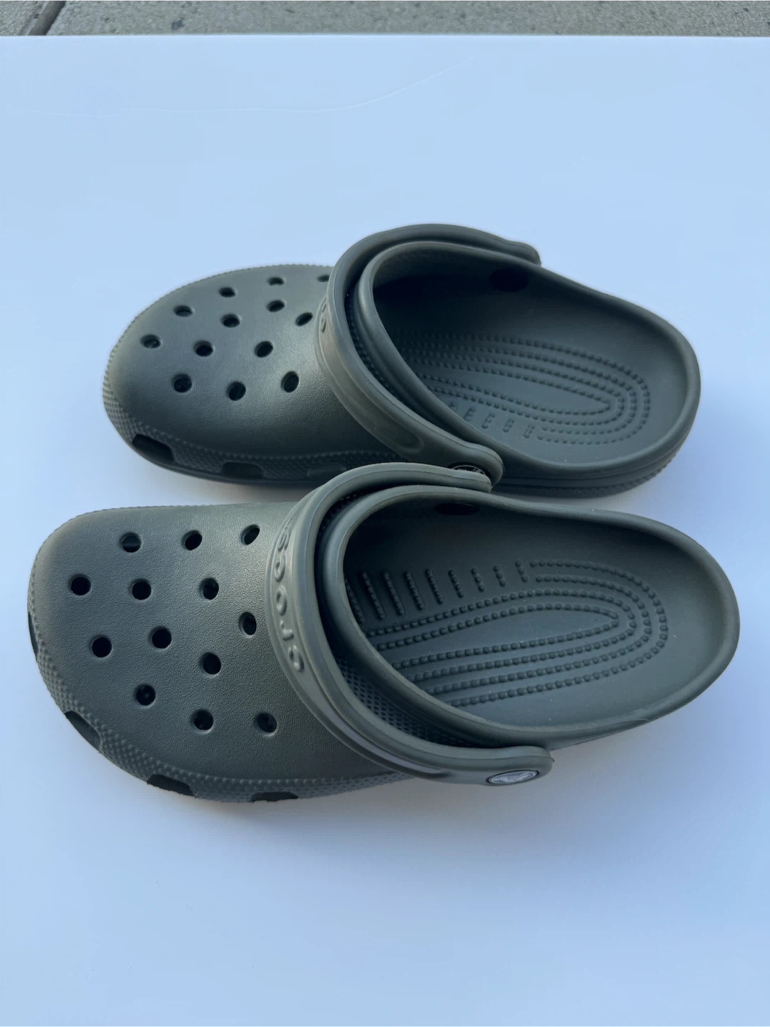 Crocs Classic Dark Green Women’s 6 Men’s 4 - photo 4