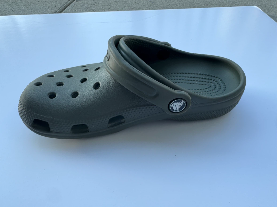 Crocs Classic Dark Green Women’s 6 Men’s 4 - photo 5