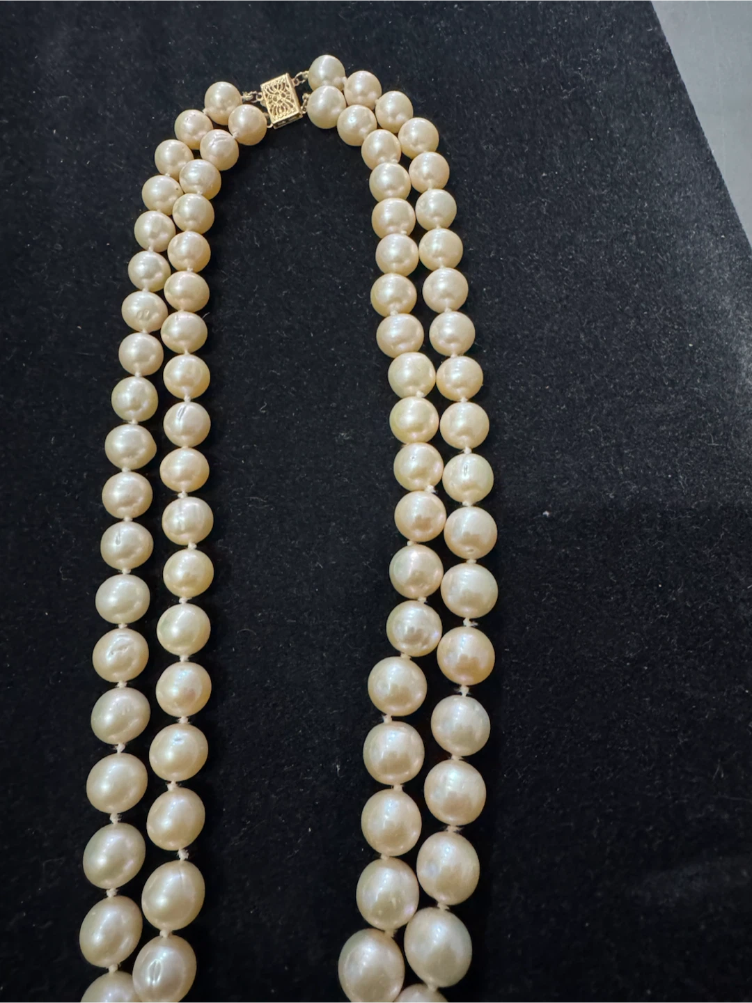 Pearl Necklace with 14K Gold Filigree Clasp 18 inches long - photo 2