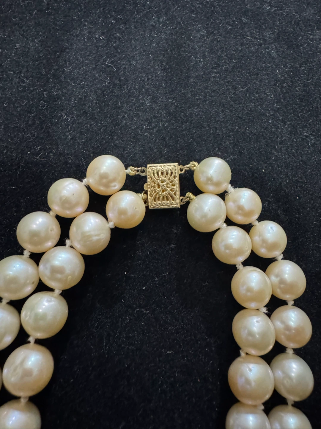 Pearl Necklace with 14K Gold Filigree Clasp 18 inches long - photo 3