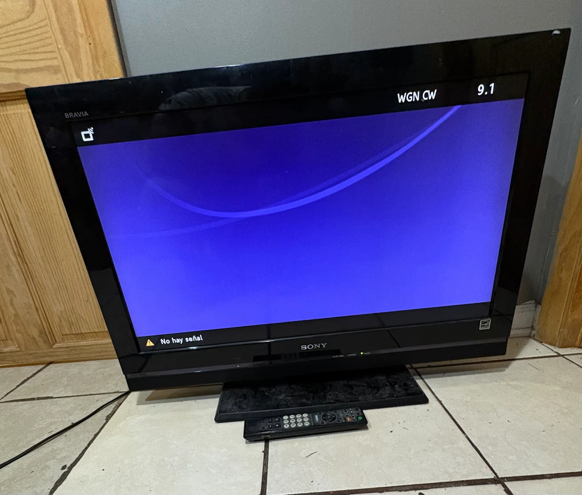 Sony BRAVIA KDL-32S5100 LCD TV