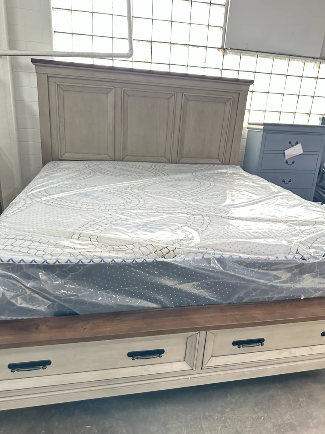 Royal furniture bedroom set bf Mr dr ns - photo 4
