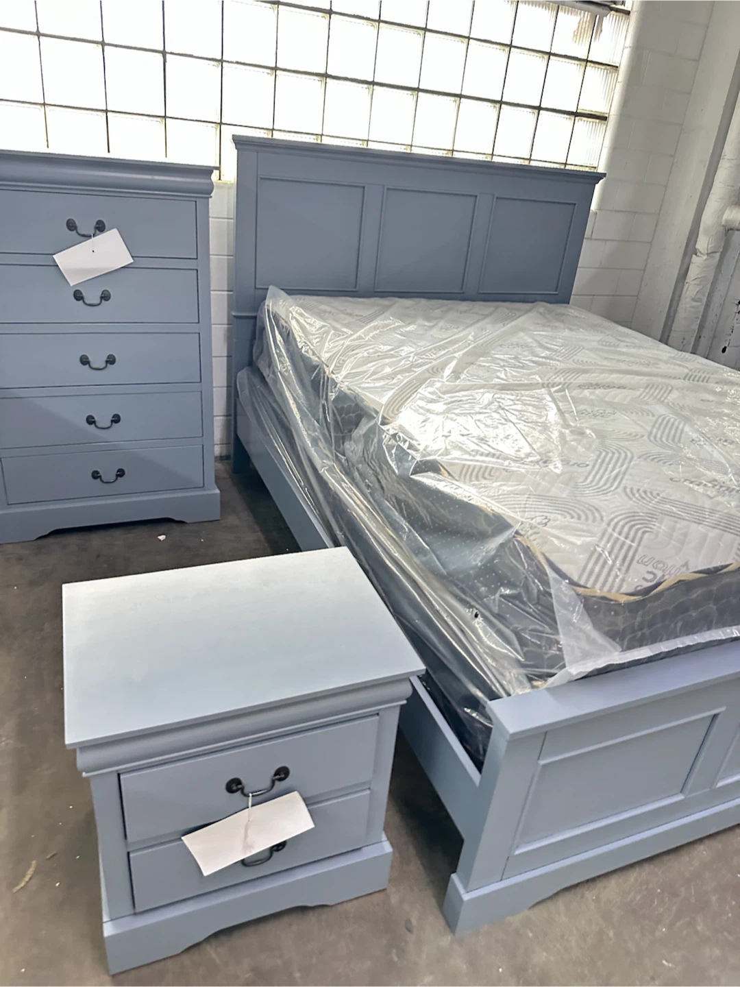 Blue bedroom set bf Mr dr ns - photo 2