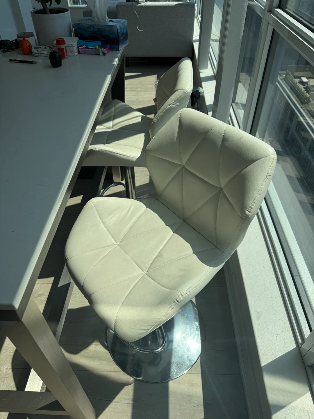 2 Cream Leatherette Bar Stool