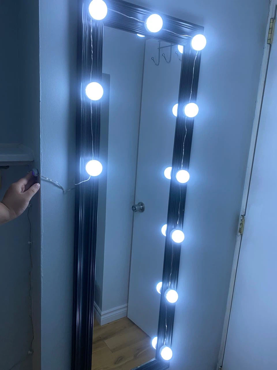 LED Vanity Lights for Mirror (Mirror not included)