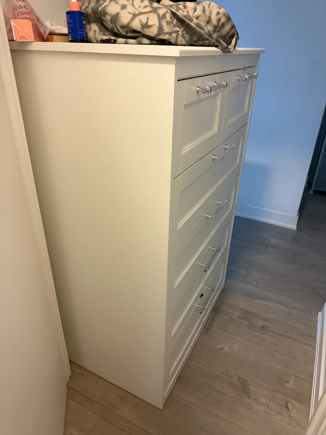 White 6-Drawer Dresser - photo 2