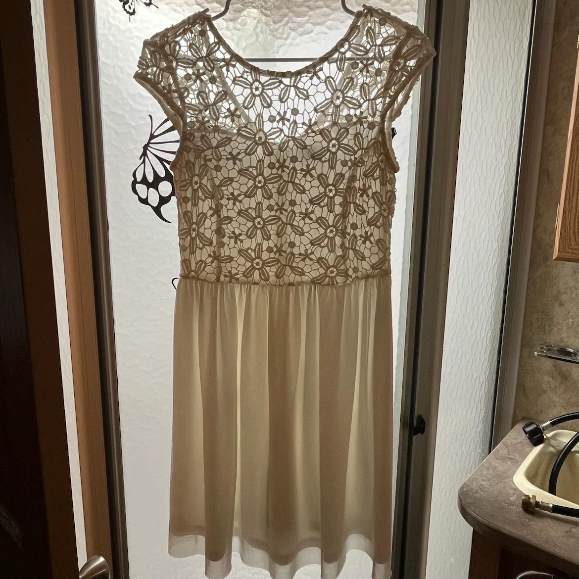 Kismet Lace Dress - M