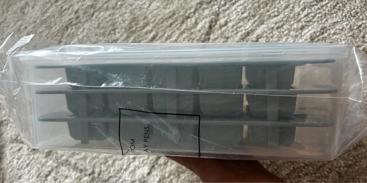 3 Pack Ice Cube Trays with Lid - Brand New