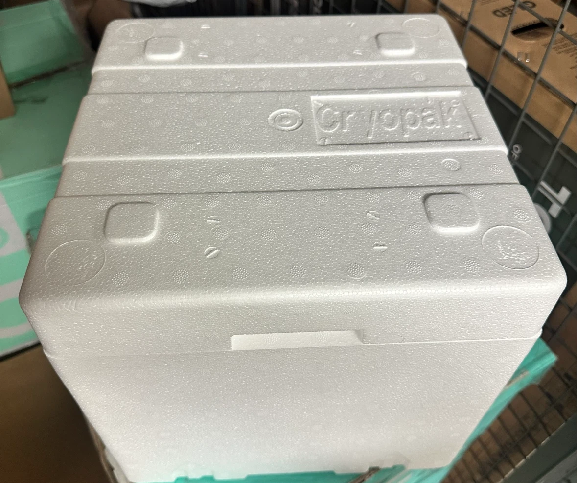 Cryopak Insulated Cooler Box - photo 3