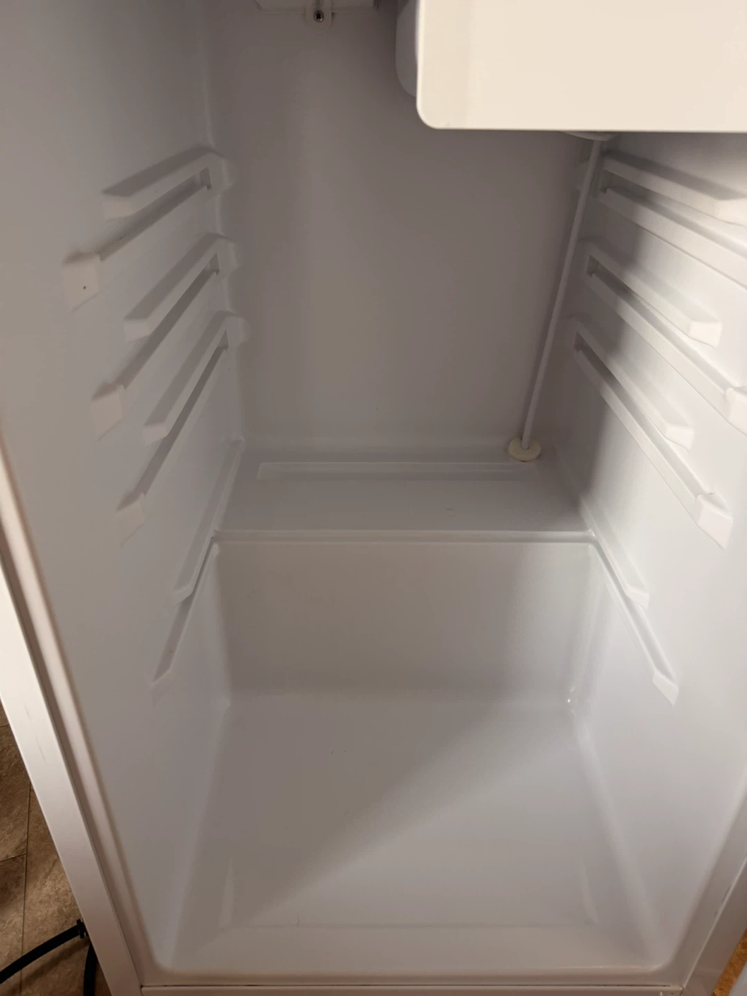 Master Chef Mini Fridge - photo 2