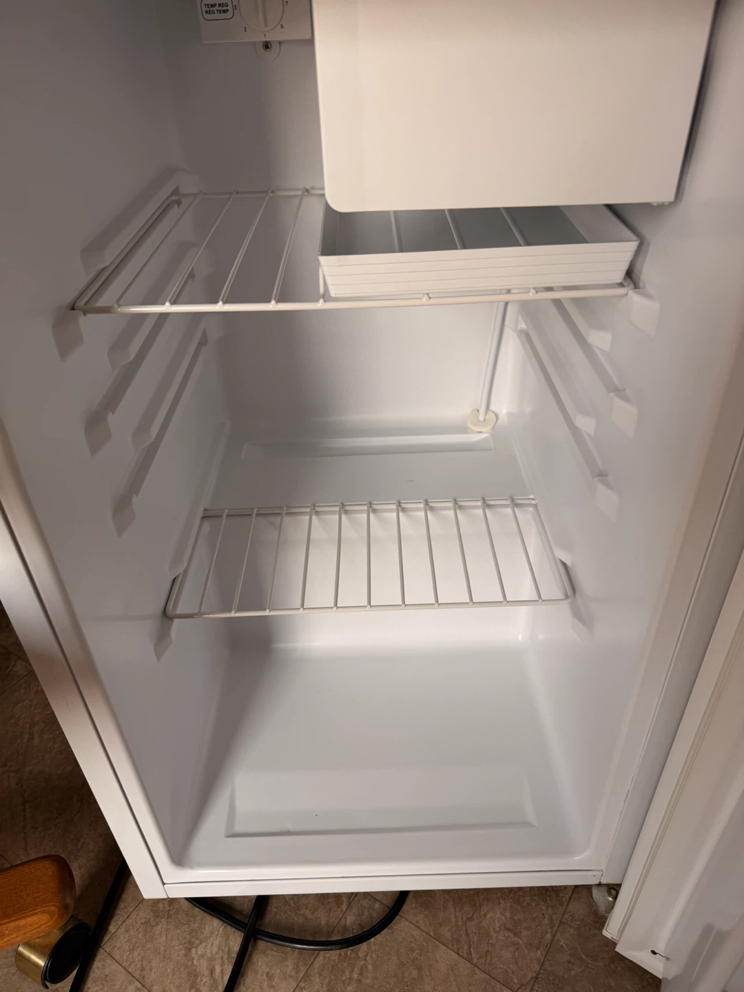 Master Chef Mini Fridge - photo 5
