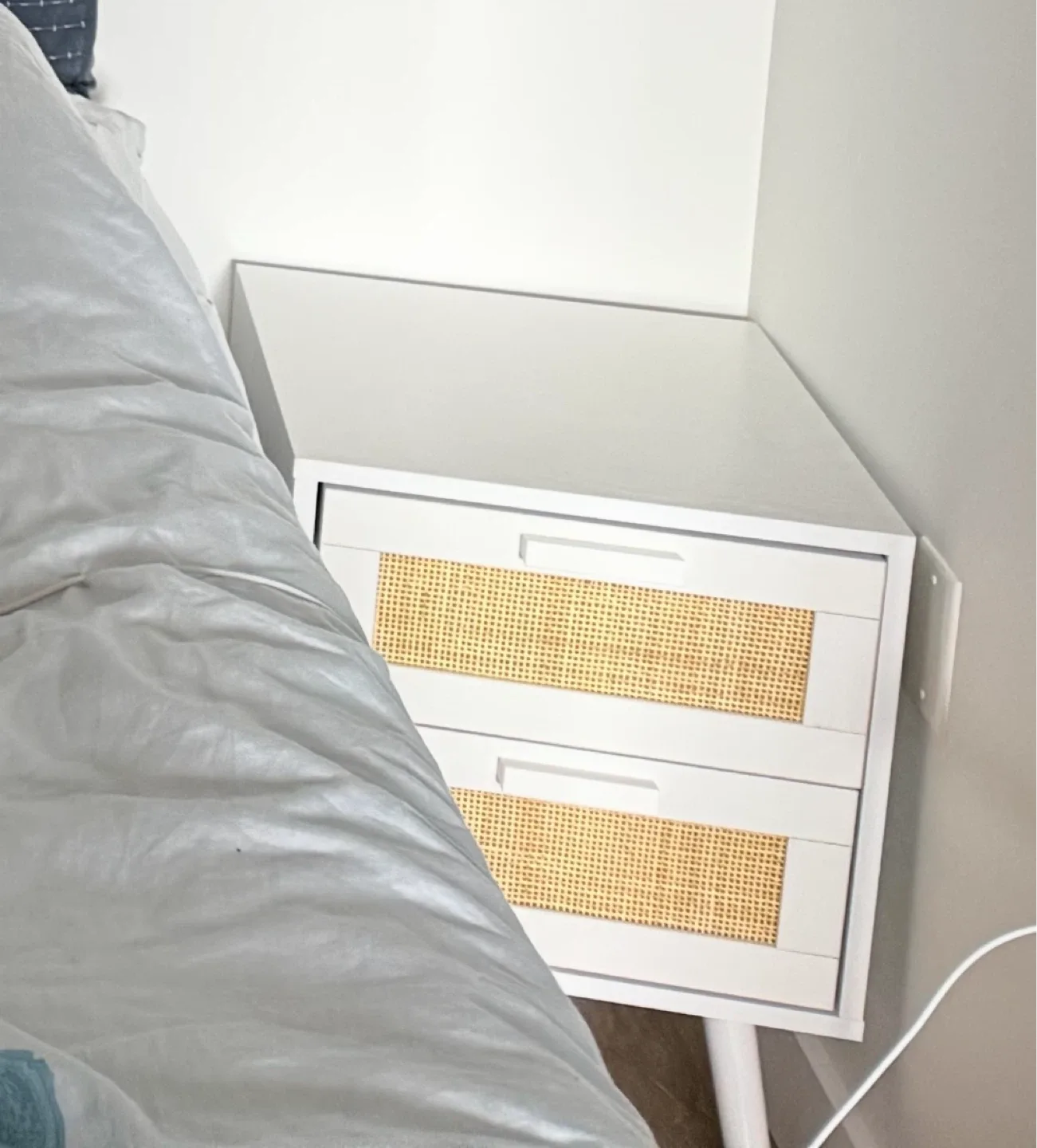 HomCom White 2-Drawer Nightstand with Rattan Drawers Set of 2 - photo 2
