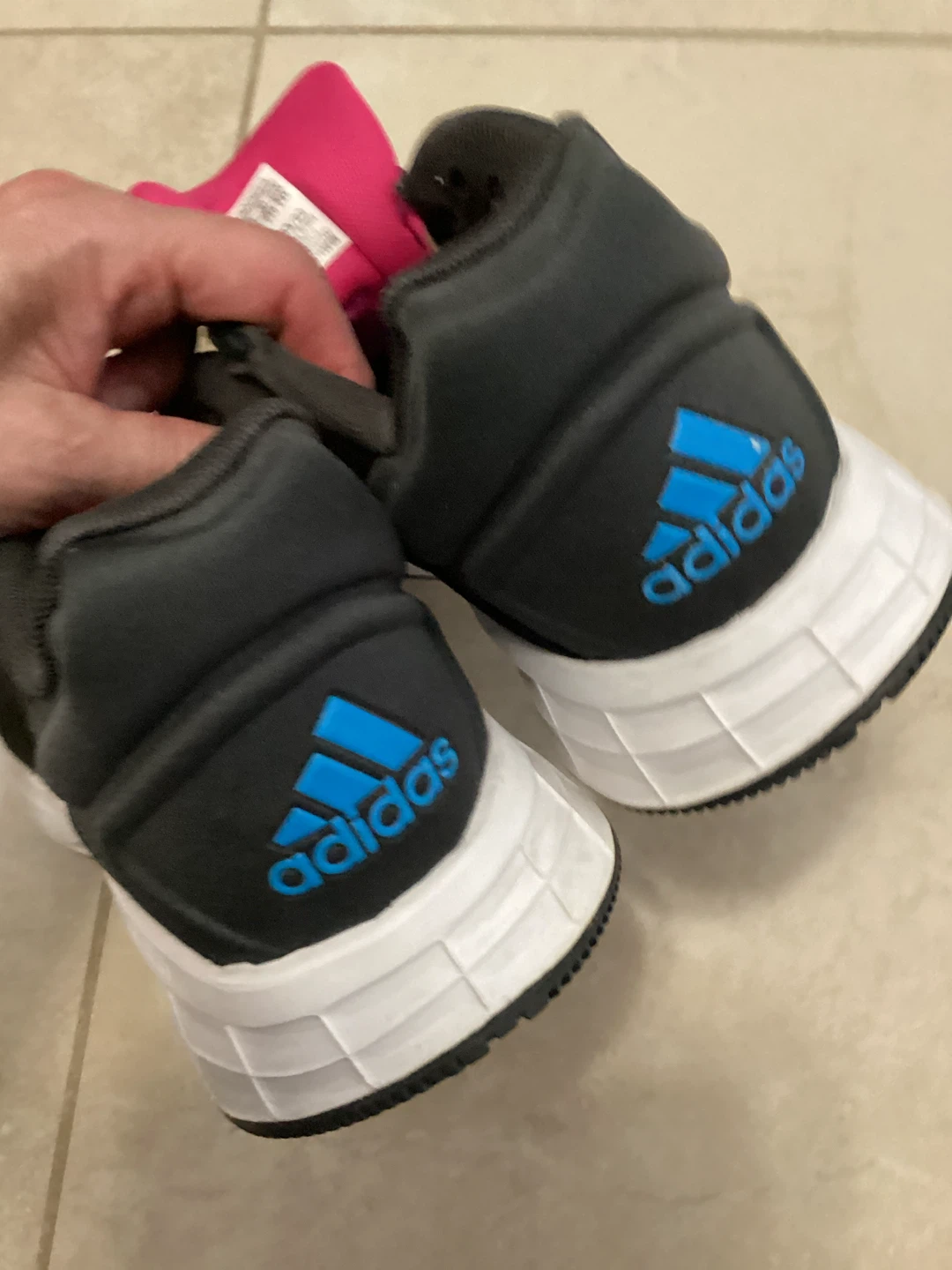 LADIES ADIDAS RUNNING SHOES - photo 3