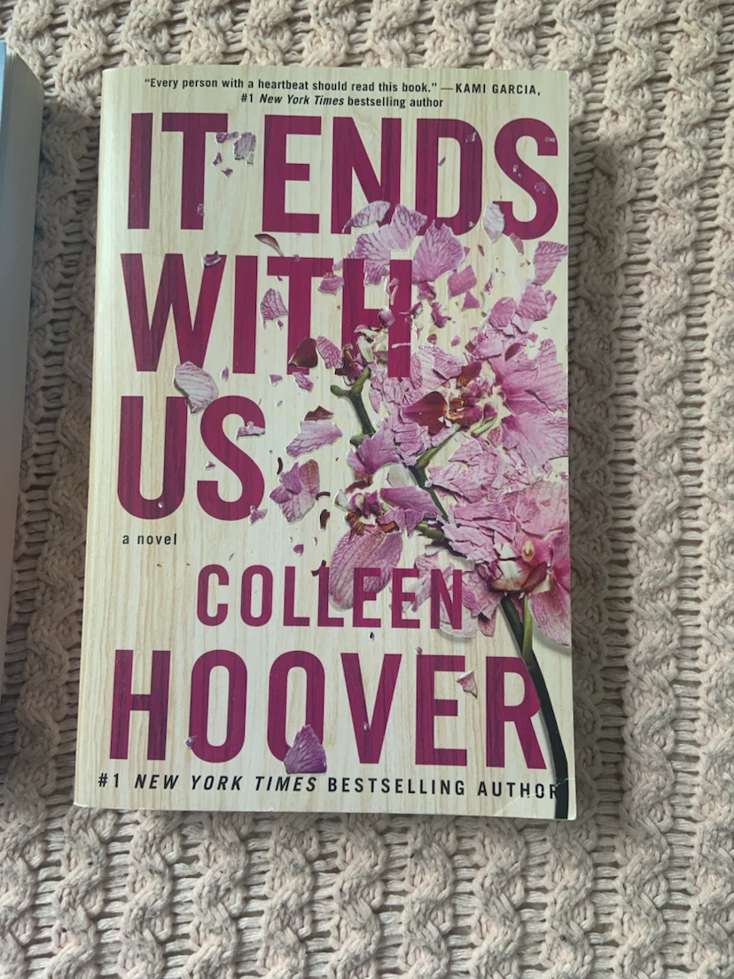 Colleen Hoover Books: It Ends With Us & November 9 - photo 3