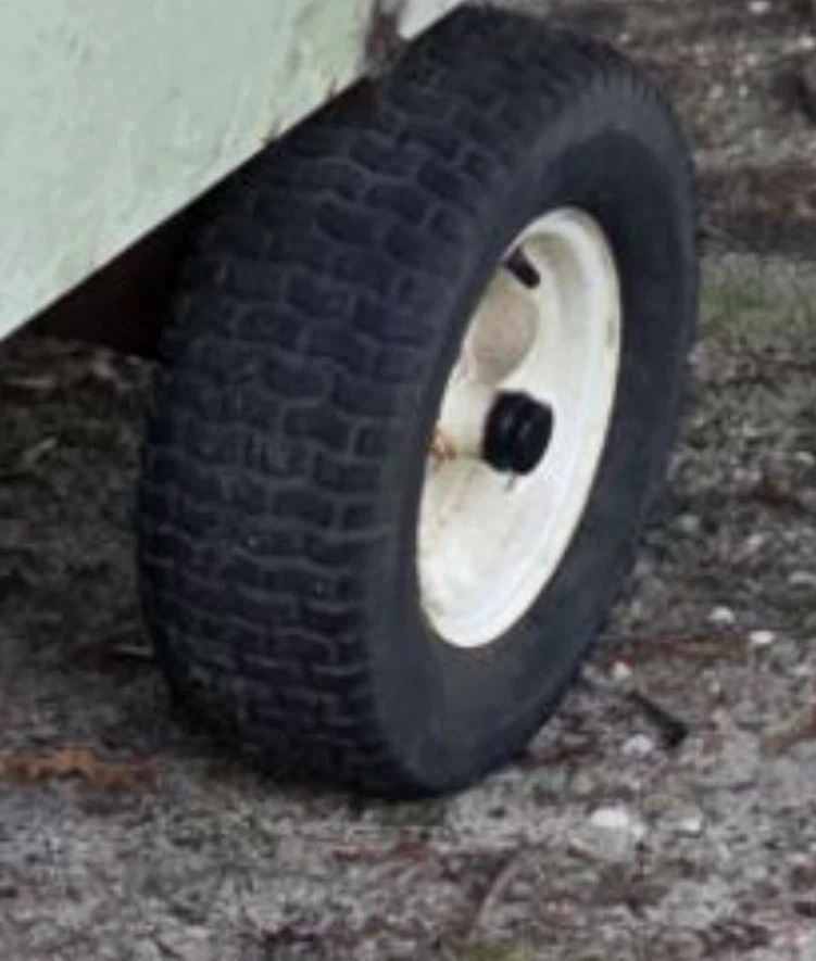 Large 17 cu ft Argo fab 1300lb trailer real tires - photo 2