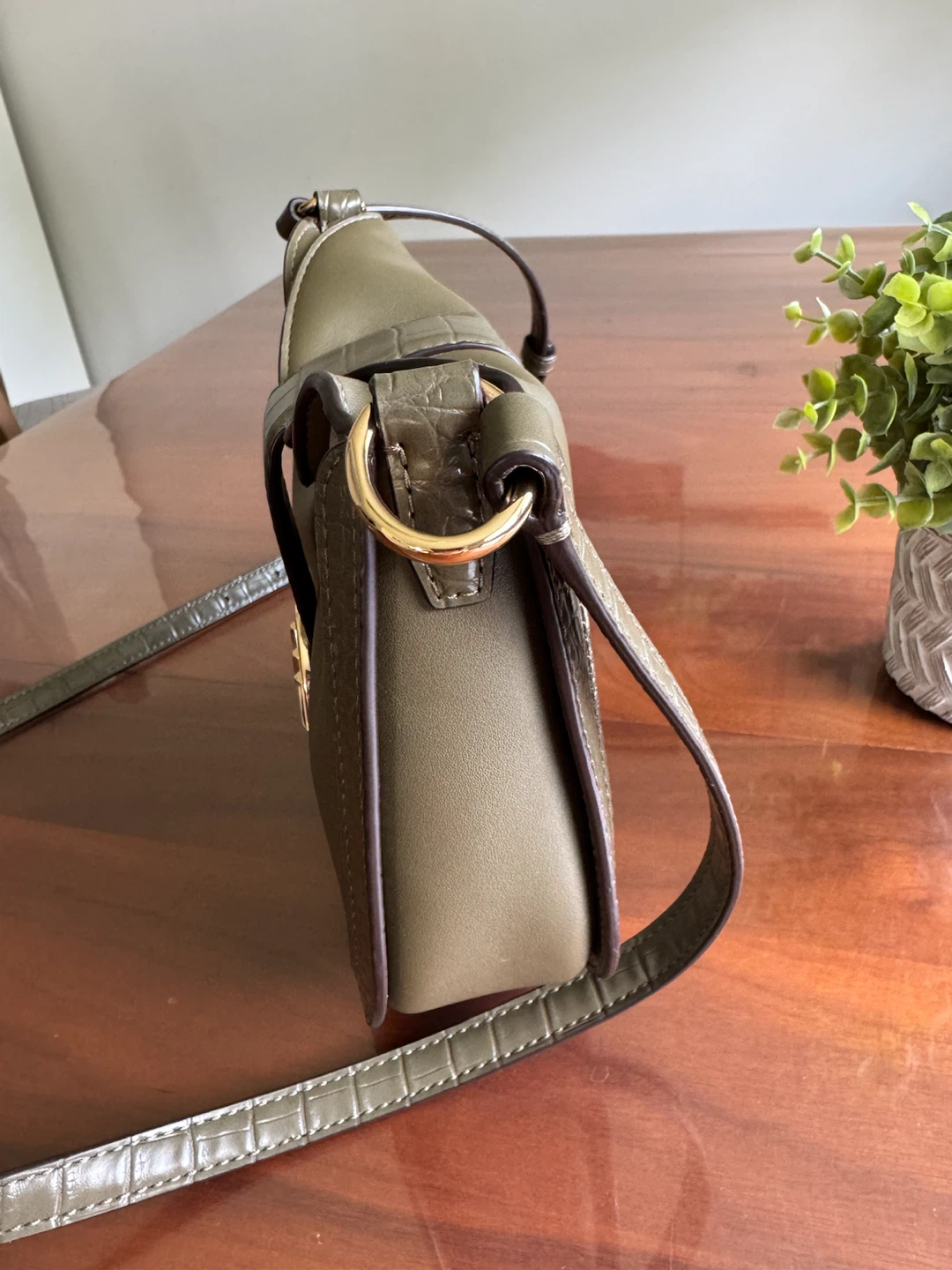 Michael Kors Olive Green Croc Embossed Shoulder Bag - photo 2
