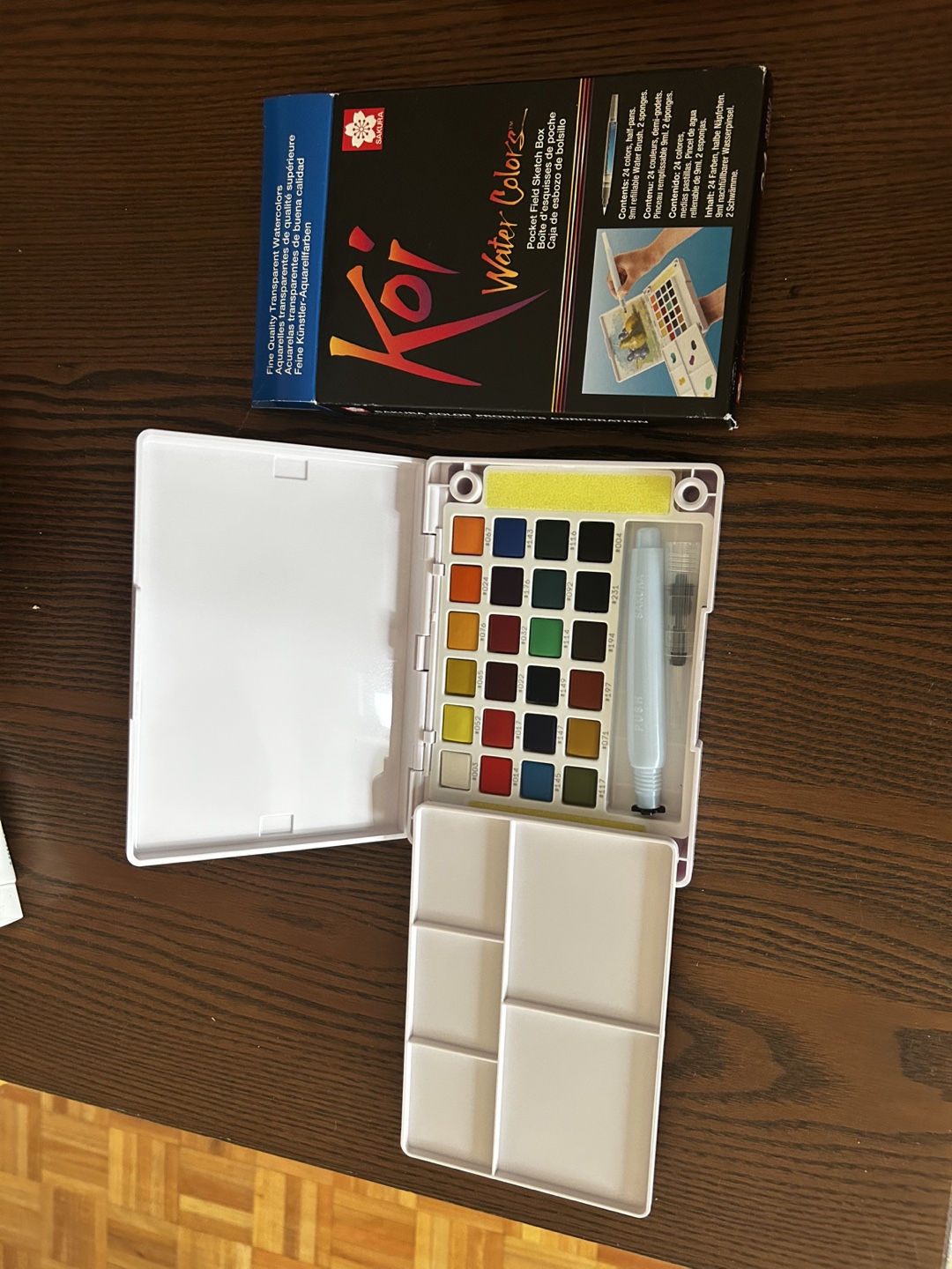 Sakura Koi Water Colors Pocket Field Sketch Box (24 Colors)