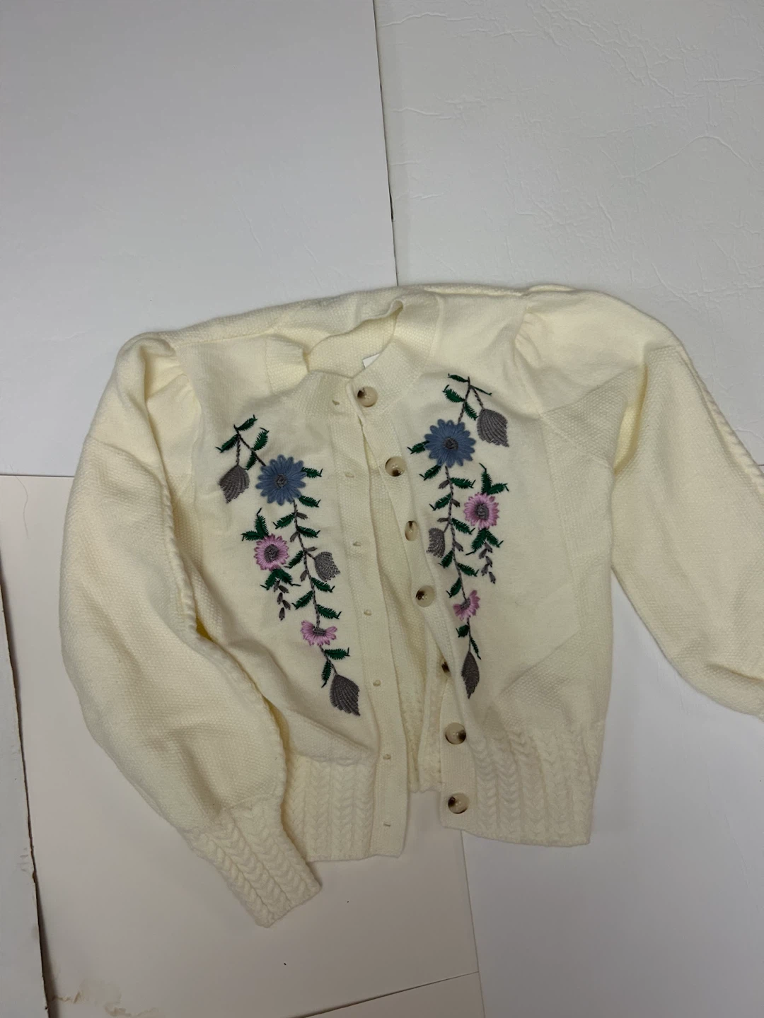 CUPSHE Cream Embroidered Cardigan Sweater - photo 2