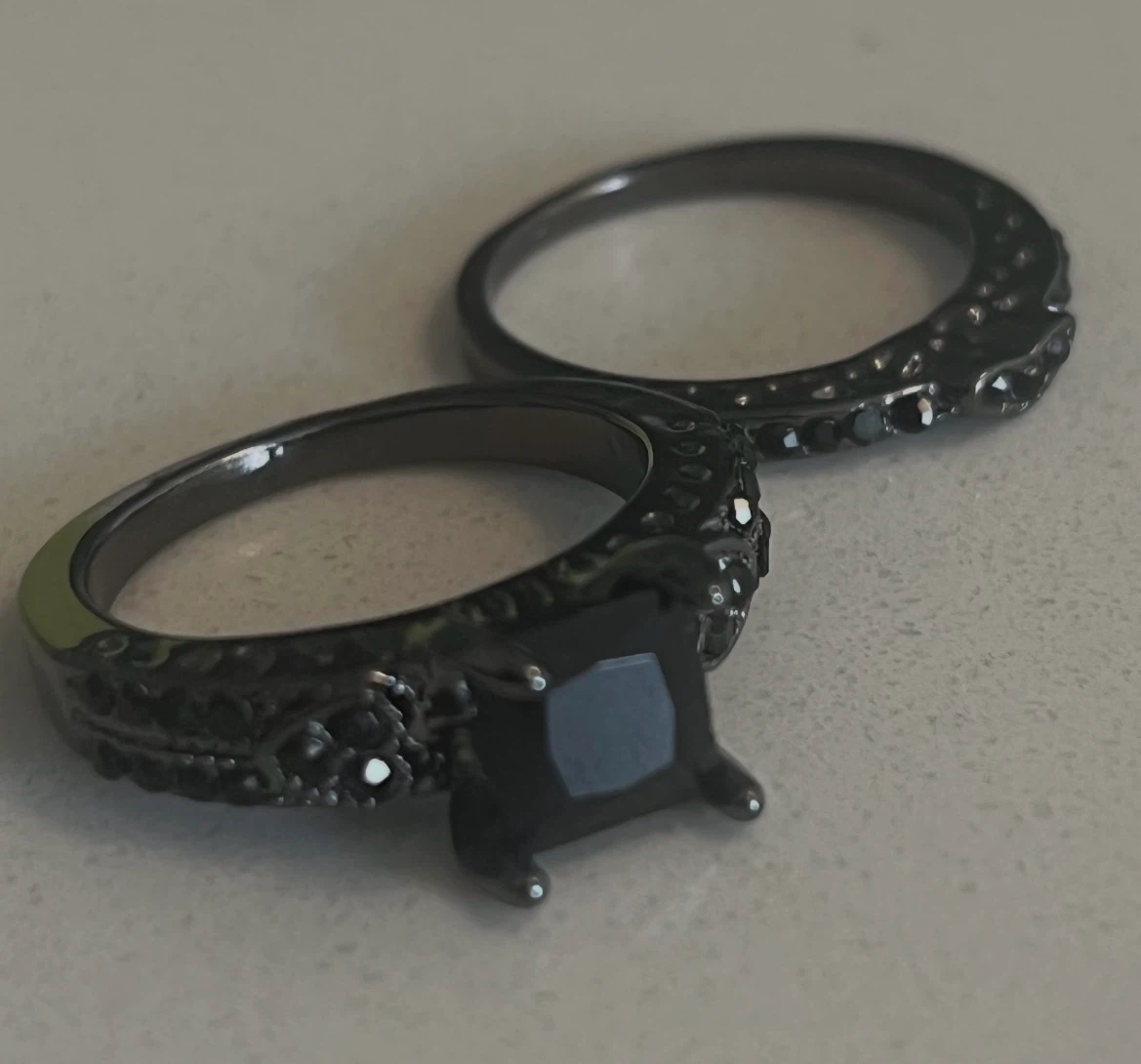 Black Square Cut Gemstone Ring Set - photo 2