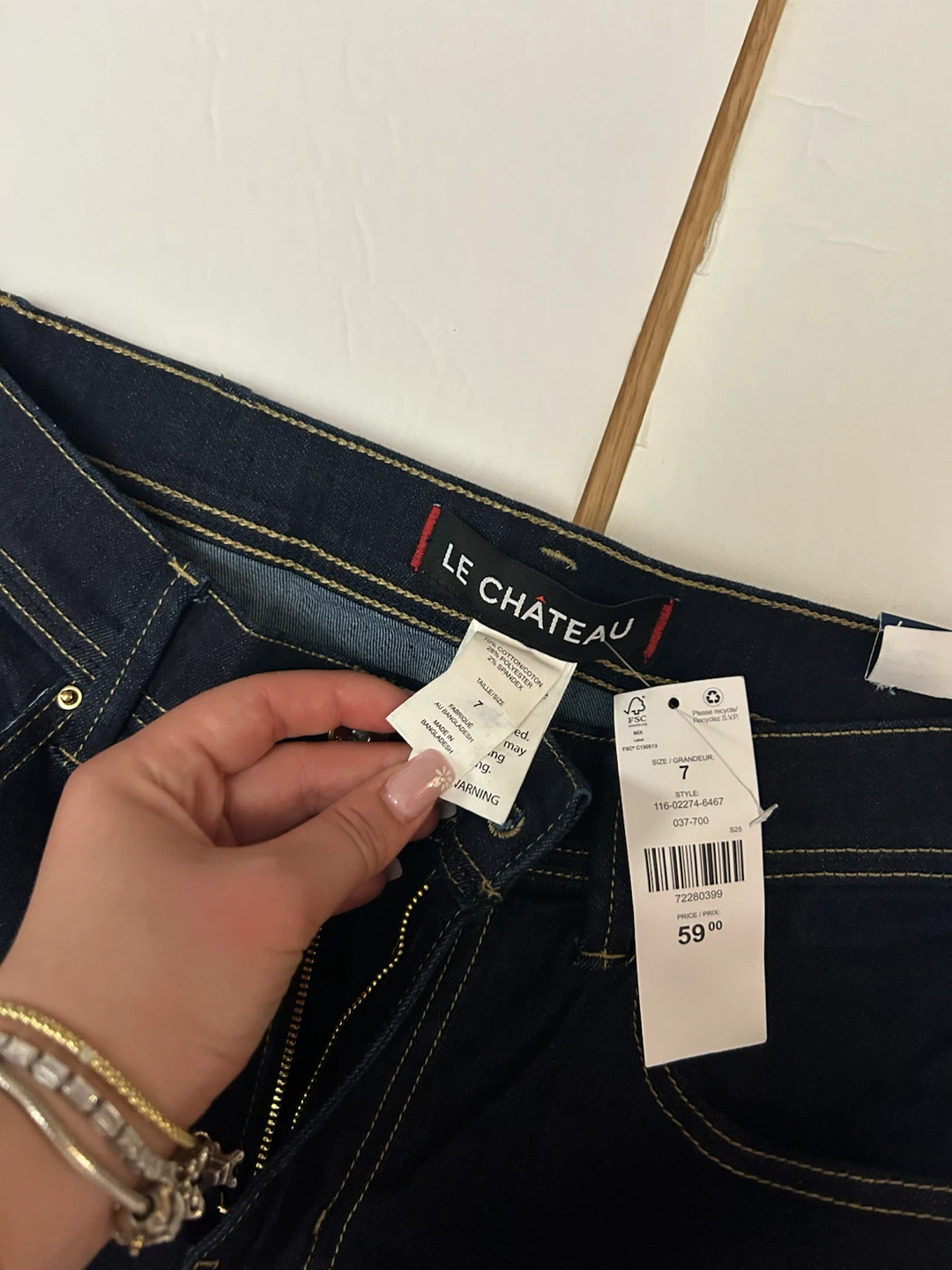Le Château Straight Leg Jeans - Size 7