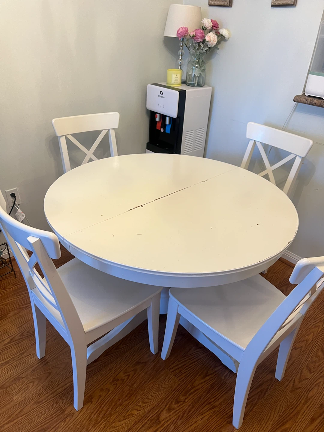 IKEA Extendable Dining Table with 4 Chairs - photo 3
