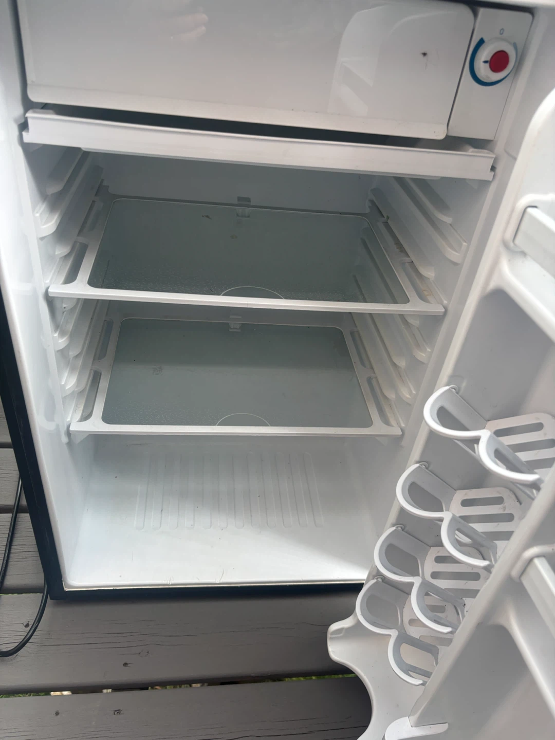 Danby Mini Fridge - photo 2
