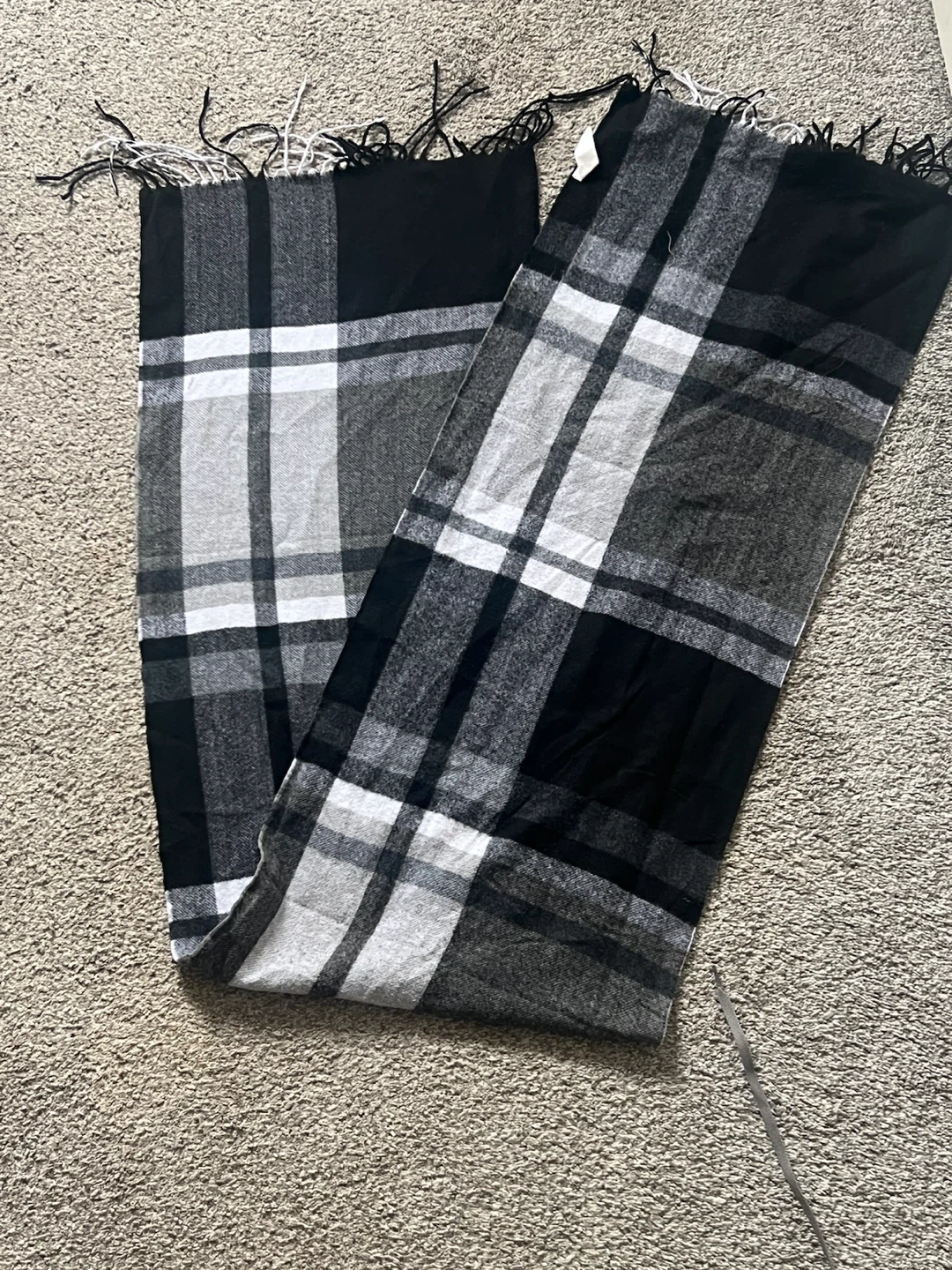 Black and White Plaid Scarf - photo 2