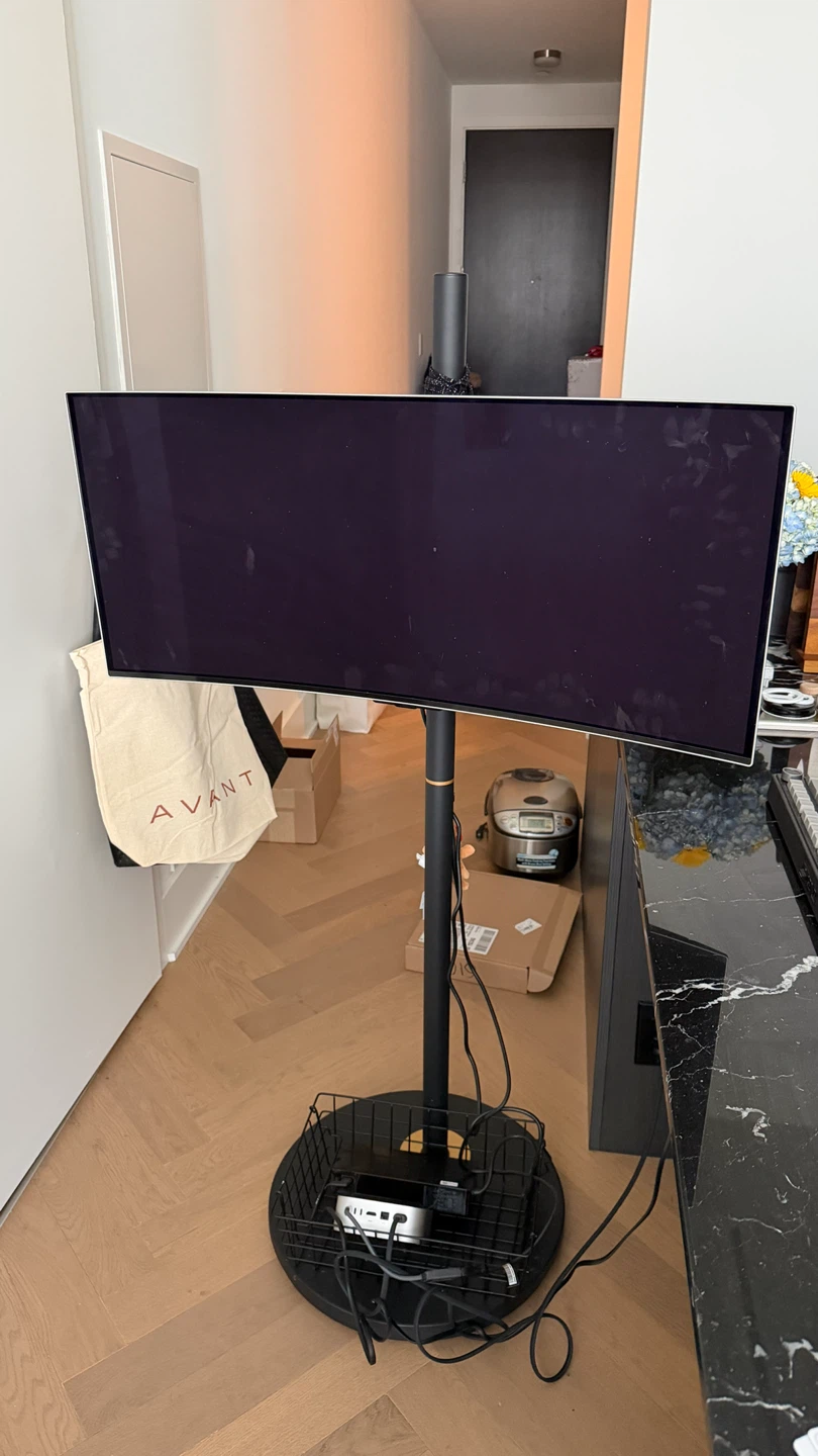 Samsung Odyssey OLED G8 32” - photo 3