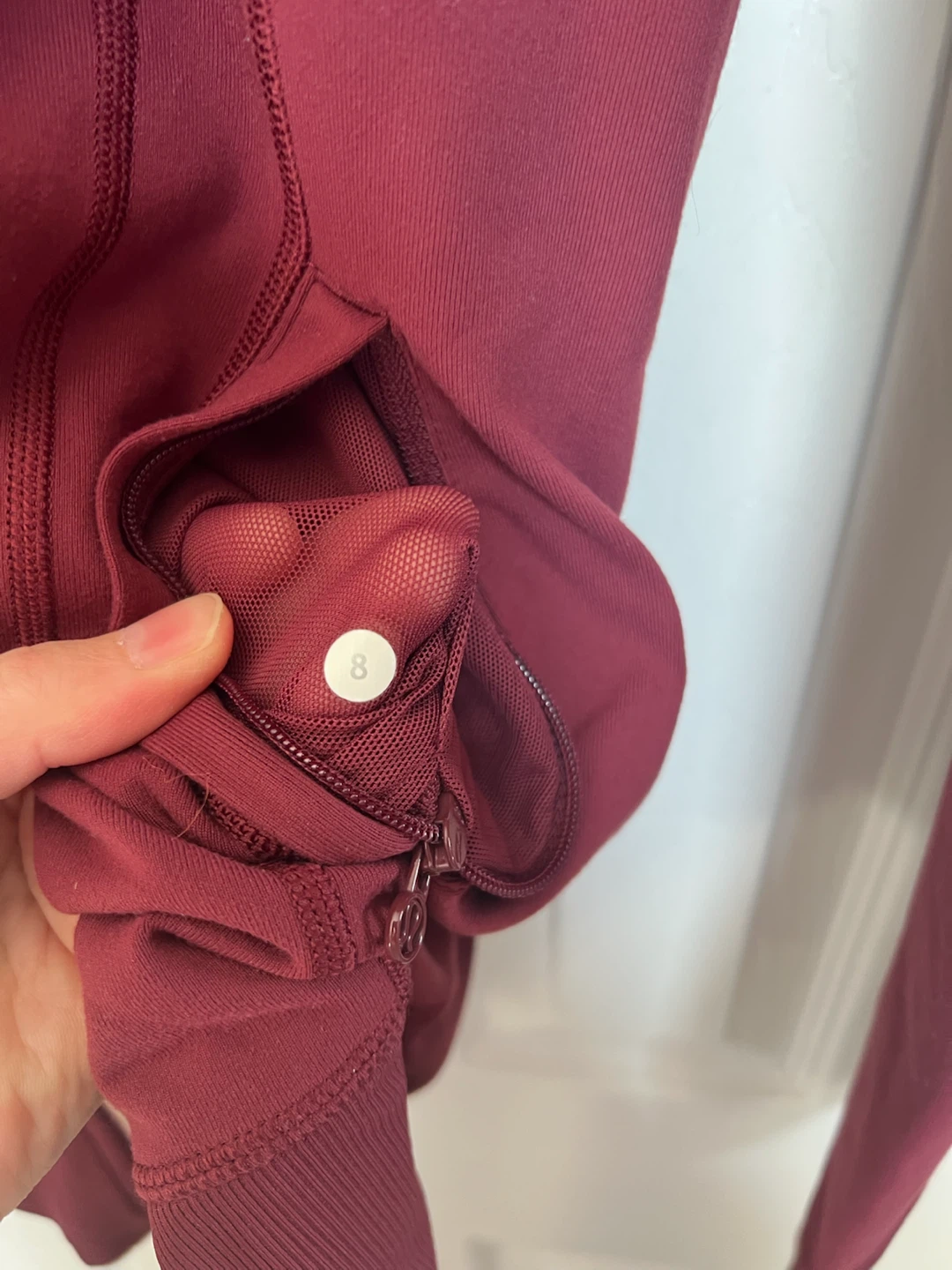Lululemon Burgundy Hoodie Size 8 - photo 3