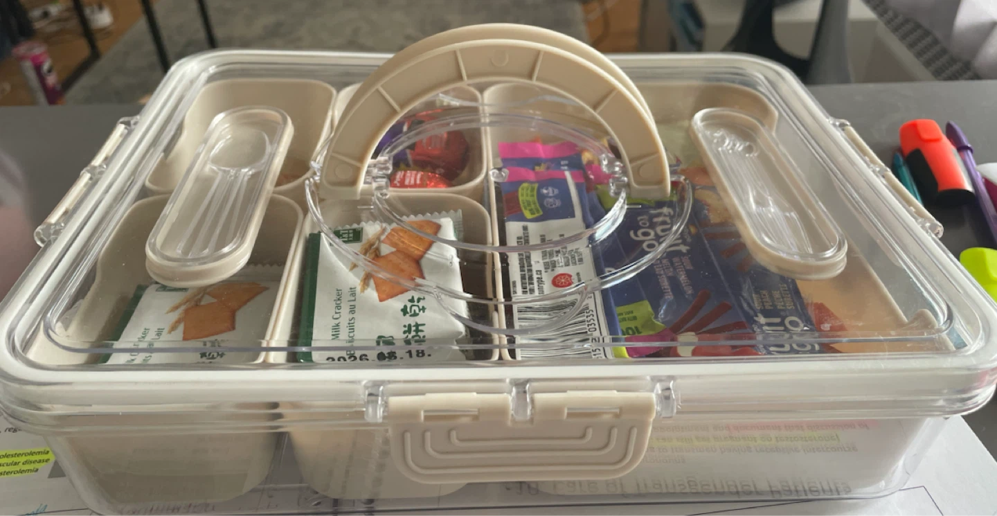 6 Grids-Beige Snack Container