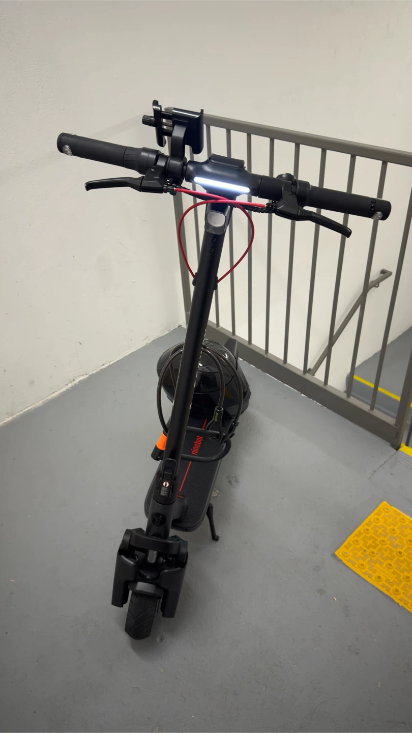 Segway Max G3 Electric Scooter - photo 2