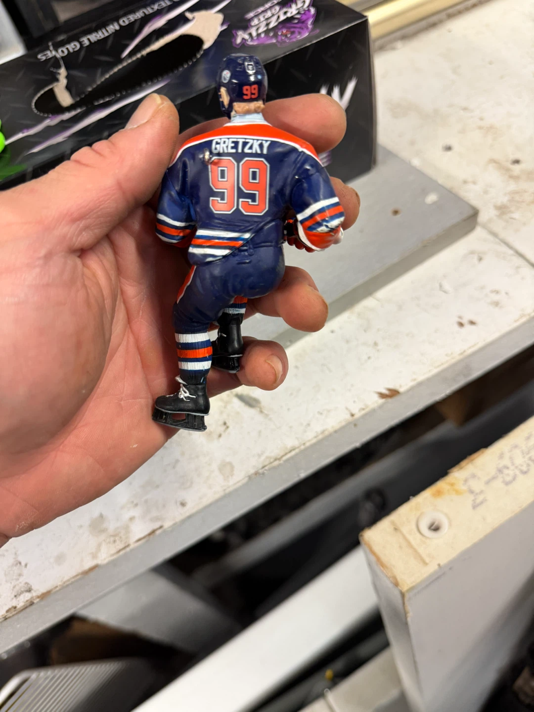 Wayne Gretzky Edmonton Oilers 99 Action Figure - photo 3