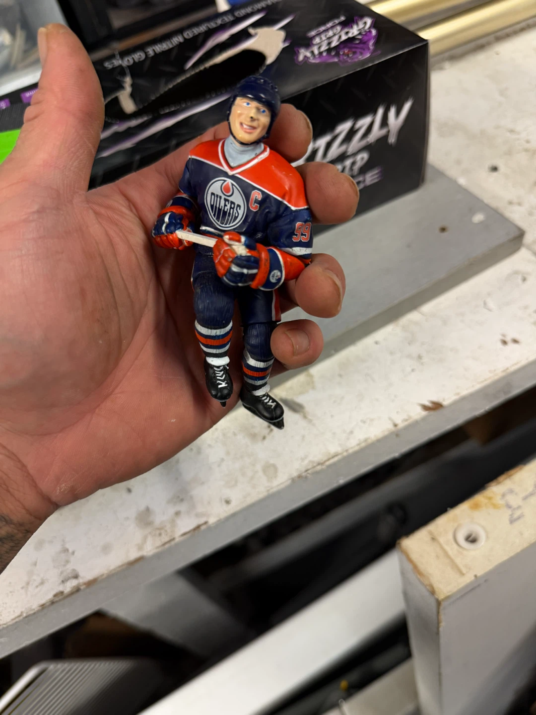 Wayne Gretzky Edmonton Oilers 99 Action Figure - photo 4