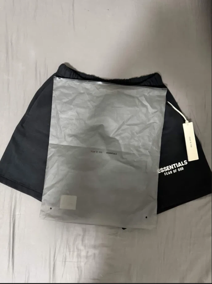 Essentials FEAR OF GOD Short - Size M