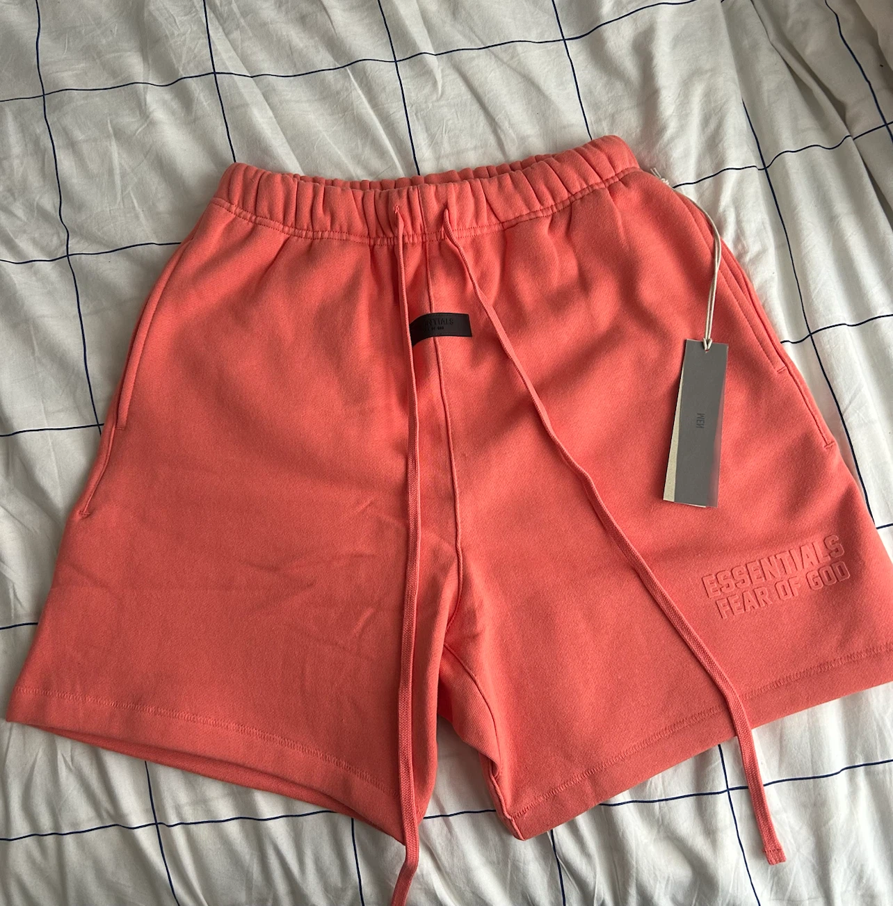 ESSENTIALS Fear of God Coral Sweatshorts