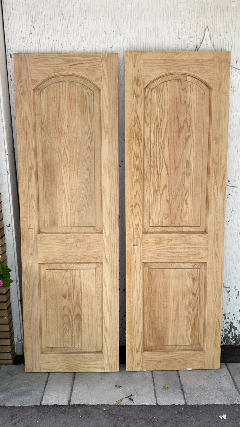Multiple Solid Oak Interior Doors with Hardware - photo 2