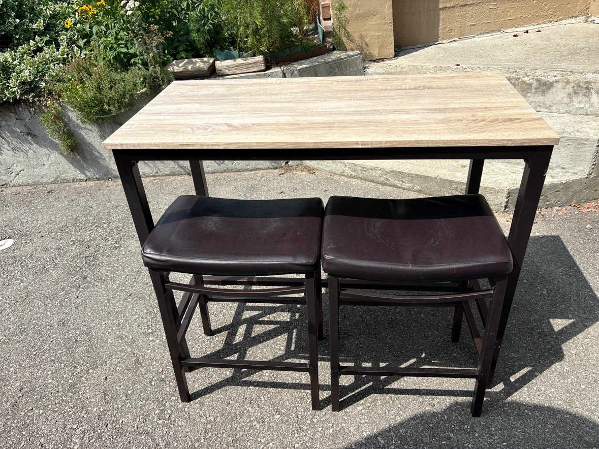 Kitchen Island Bar Table Set with 2 Stools
