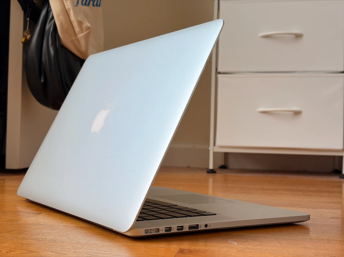 MacBook Pro (Retina, 15-inch, Mid 2015) — 250GB / i7 / 16GB - photo 4