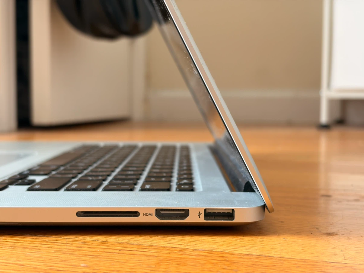 MacBook Pro (Retina, 15-inch, Mid 2015) — 250GB / i7 / 16GB - photo 5