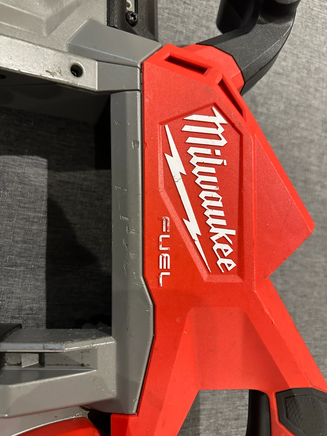 Milwaukee M18 Fuel Bandsaw - photo 2