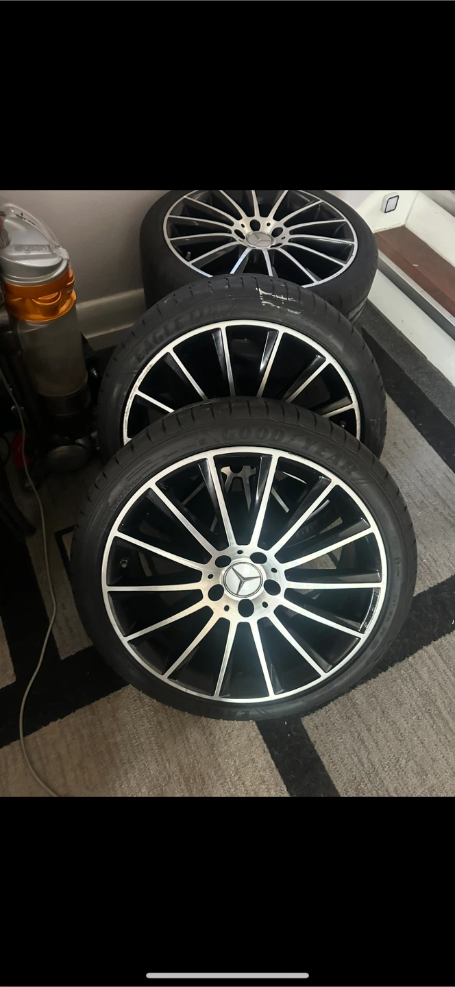 Set of 4 Mercedes-Benz Alloy rim - photo 2