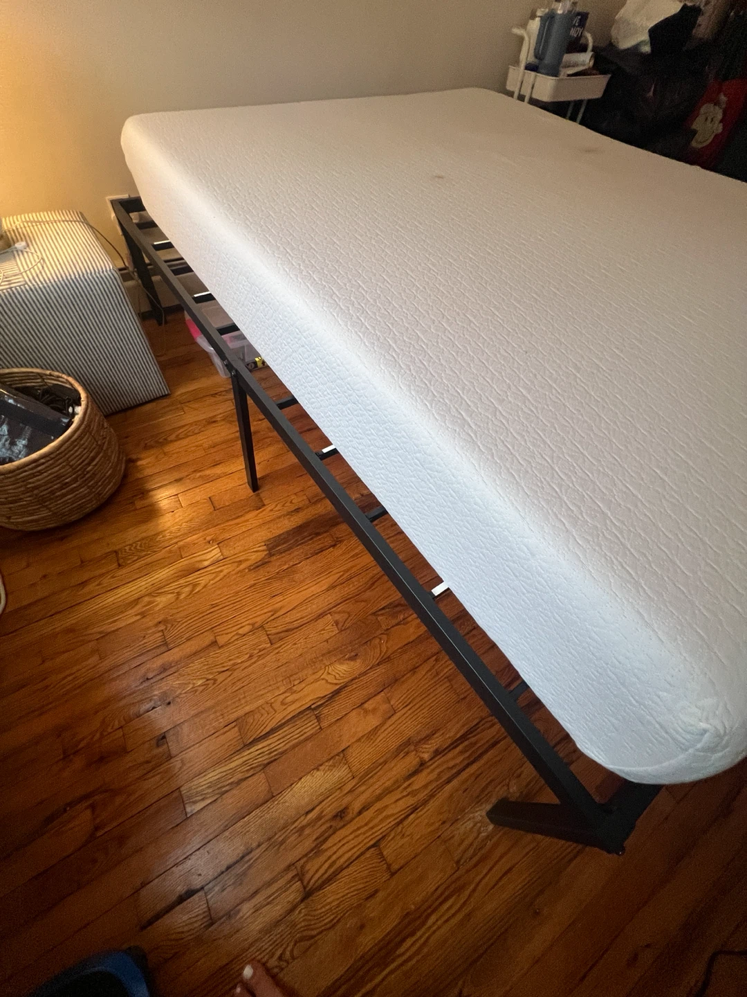Queen Size Black Metal Bed Frame - photo 3