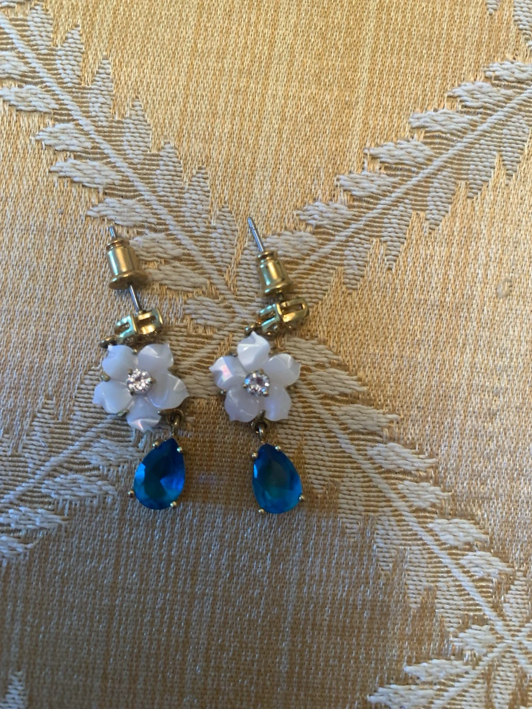 Flower Drop Earrings with Blue Gemstones
