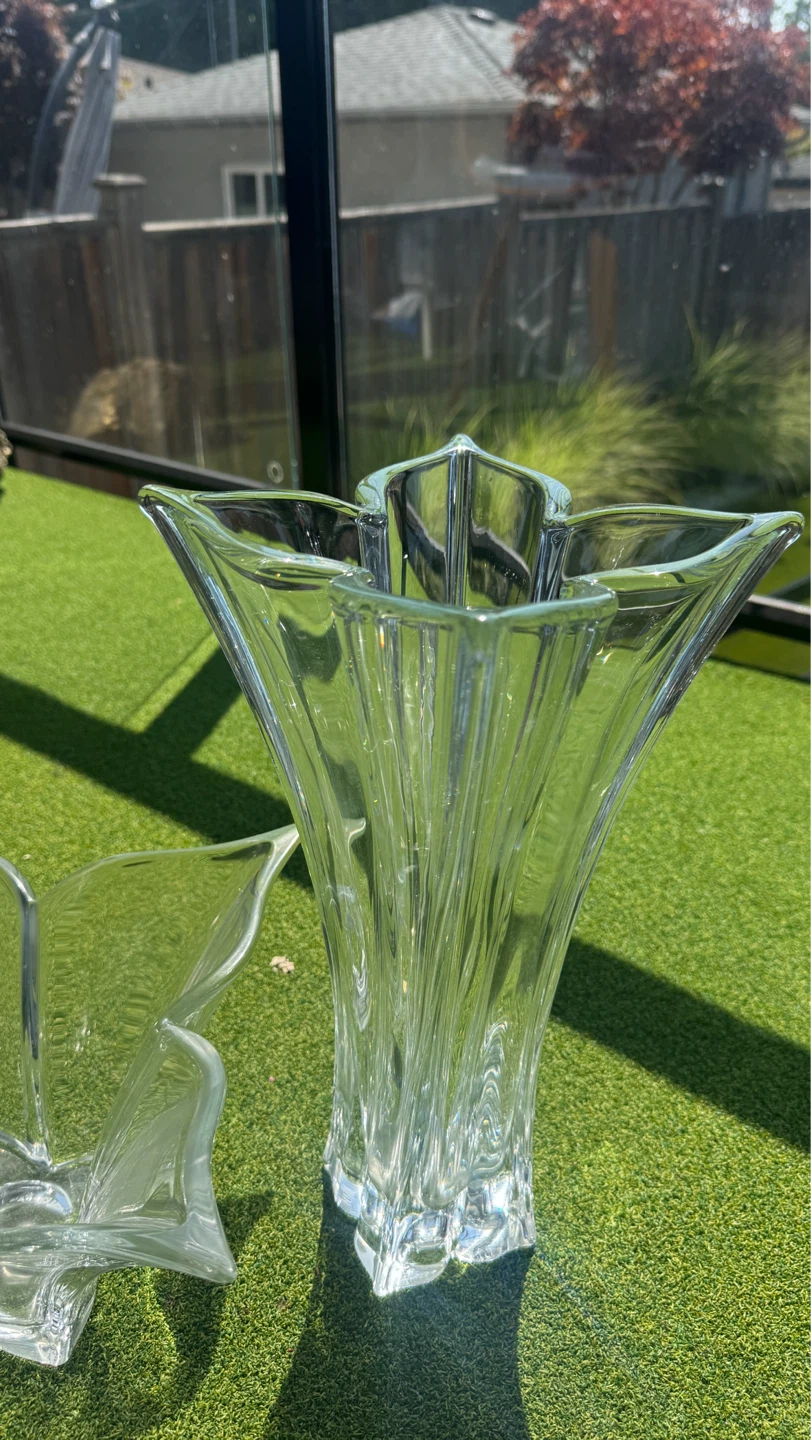 Set of 2 Crystal Vases