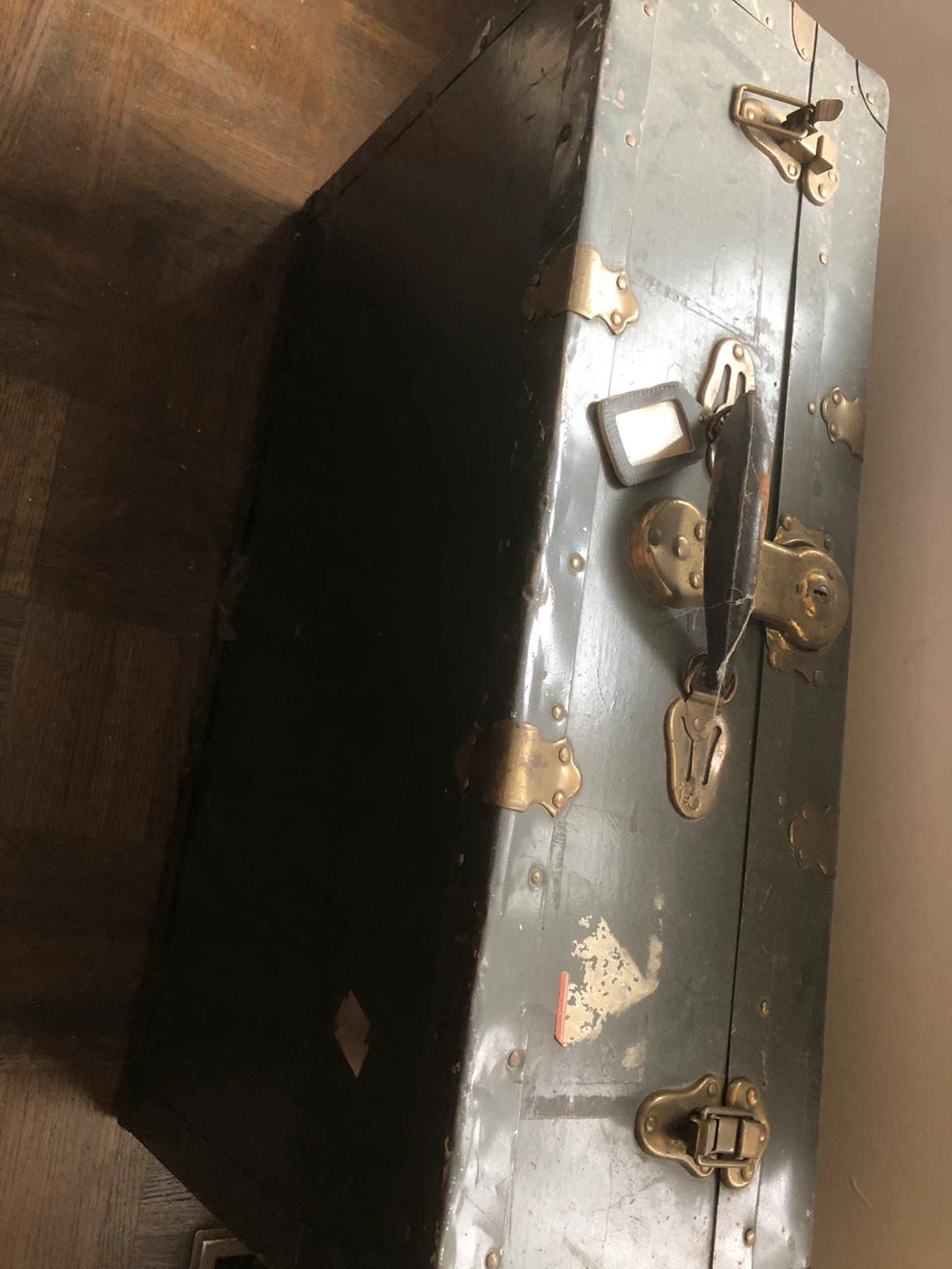 vintage Mathias Lajoie trunk from Ottawa (10x16x30 inch ) - photo 2