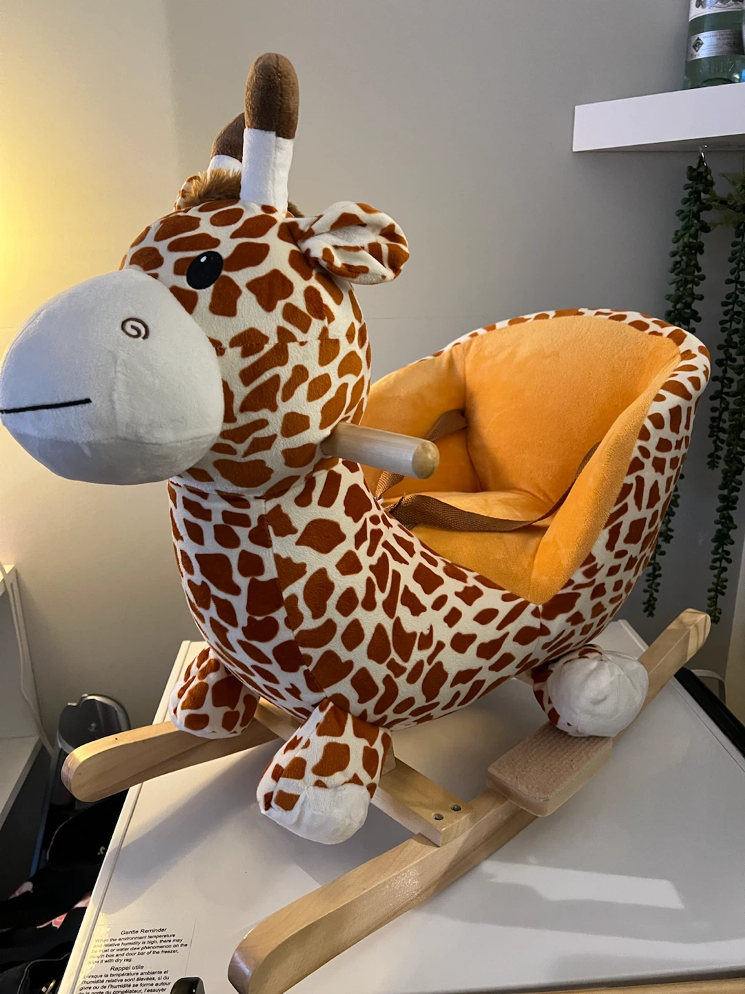 Kids Plush Giraffe Rocking Horse – Excellent Condition - photo 2