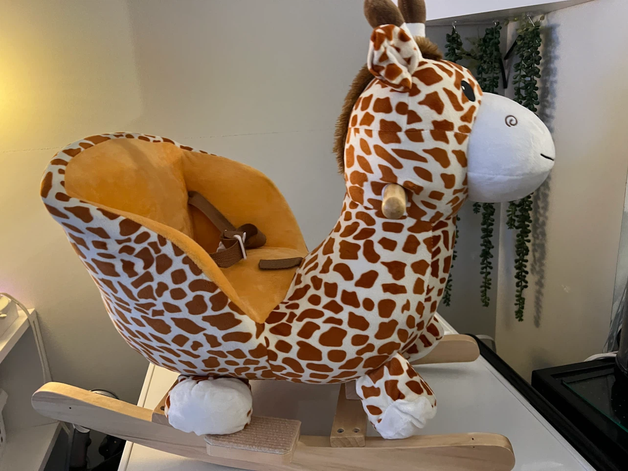 Kids Plush Giraffe Rocking Horse – Excellent Condition - photo 3