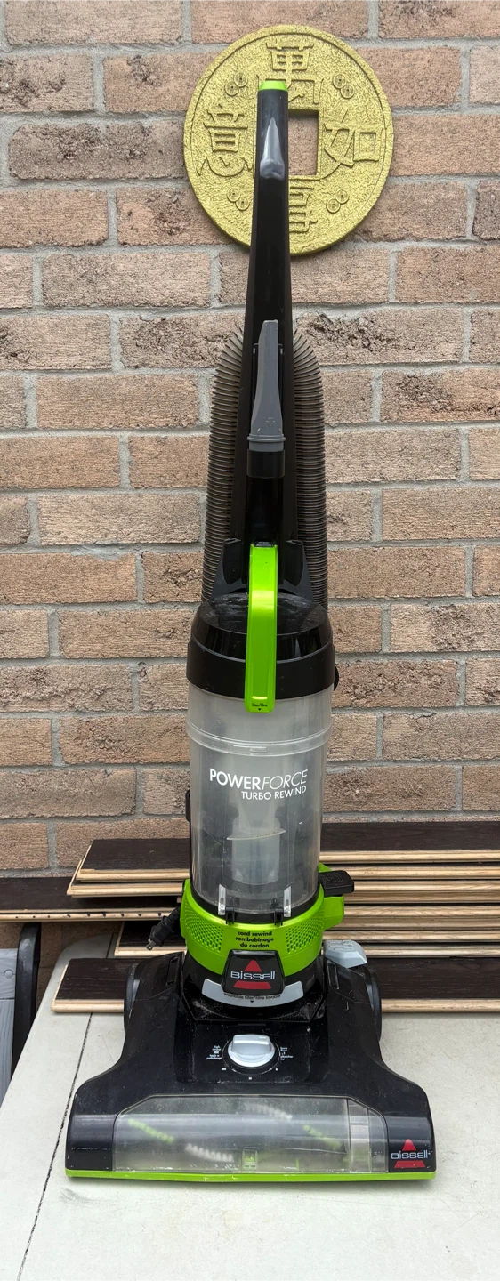 Bissell PowerForce Turbo Rewind Vacuum
