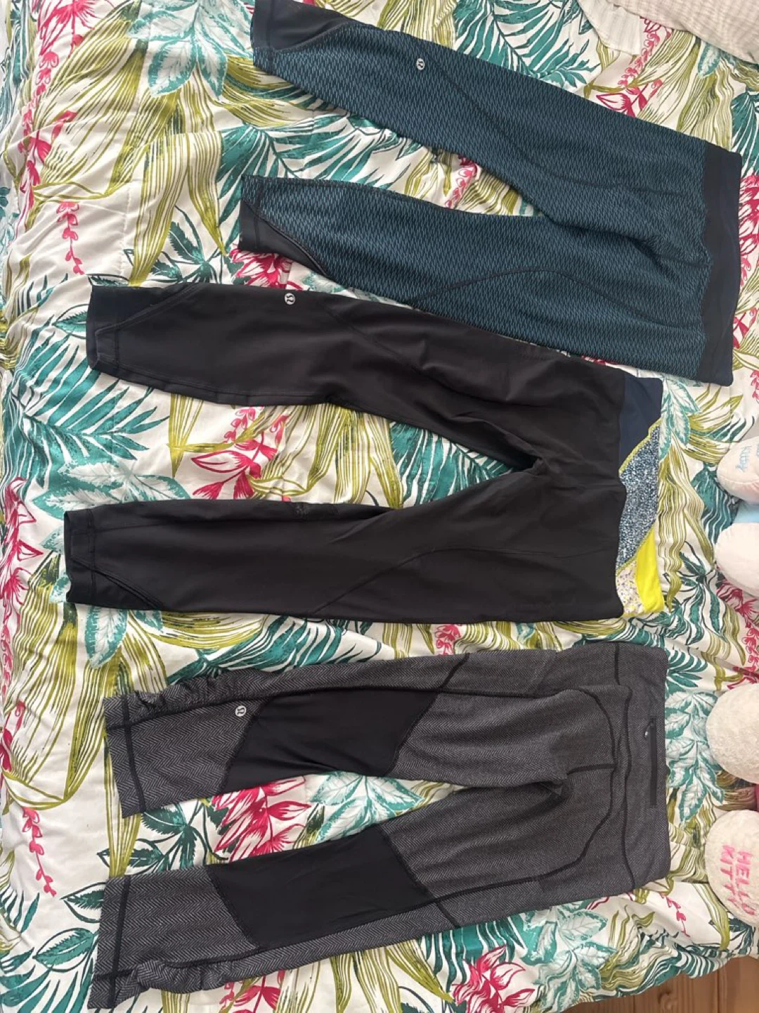 3Lululemon Leggings Bundle - photo 2