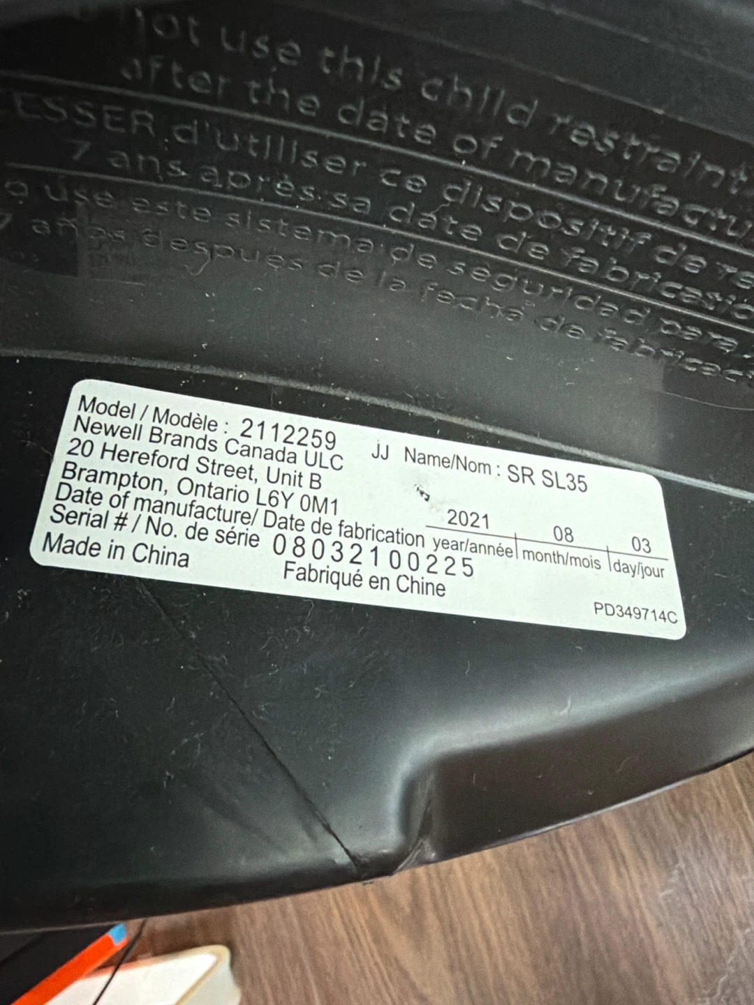 Graco Infant Car Seat with base - photo 3